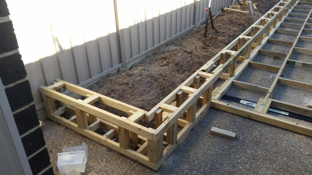 Retaining wall construction with galvanised steel posts, Melbourne west